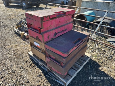 Quantity of (3) 36 In Boîte de chantier