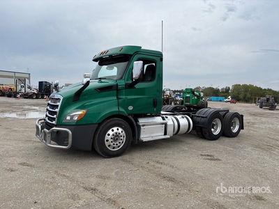 2019 Freightliner Cascadia 116 6x2 Day Cab Truck Tractor