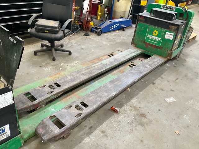 2017 Yale MPW080LEN24T2796 8000 lb Electric Pallet Jack