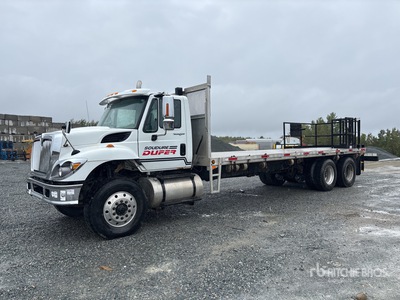2009 International WorkStar 7500 6x4 Camion à Plateau