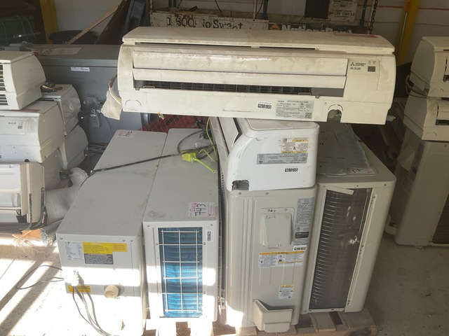 (1) Heat Pump, (3) Air Conditioners & (2) Wall Mounted A/C & Air Handlers