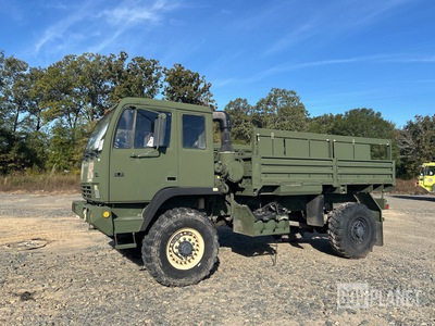 2002 Stewart & Stevenson M1078A1 LMTV 4x4 Cargo Truck