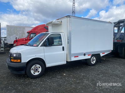 2019 GMC Savana G3500 4x2 Refrigerated Truck