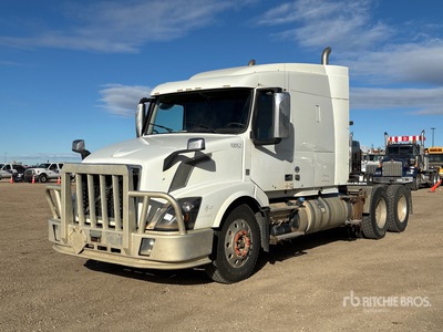 2016 Volvo VNL 6x4 Cabina con cuccetta per trattore stradale