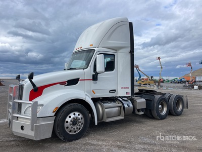 2020 Peterbilt 579 6x4 T/A Sleeper Truck Tractor