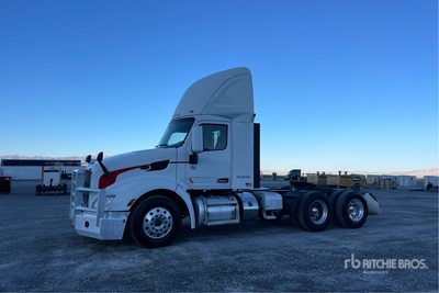 2020 Peterbilt 579 6x4 T/A Day Cab Truck Tractor