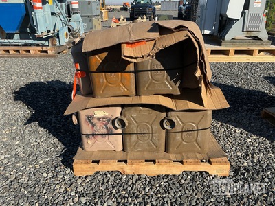 (26) Plastic Fuel Cans