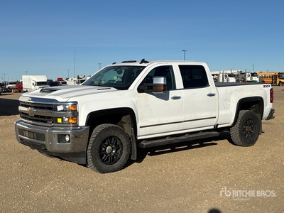 2018 Chevrolet Silverado 3500HD LTZ Z71 4x4 Crew Cab Pickup