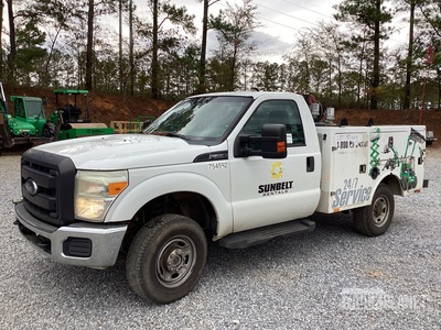 2015 Ford F-250 XL 4x4 Camion de servicios