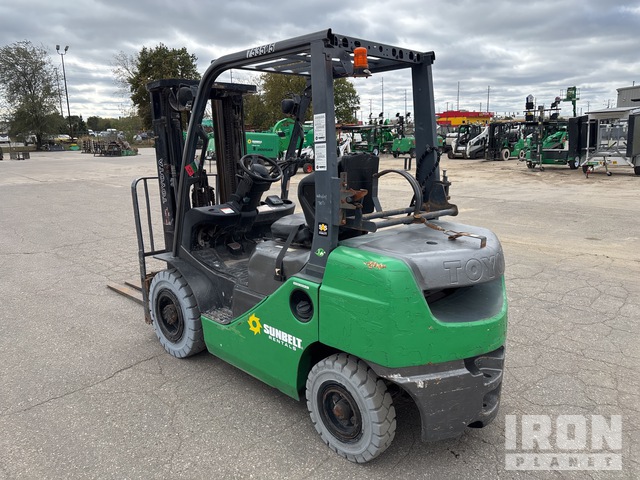 MONTACARGAS 2015 TOYOTA 8FGU25