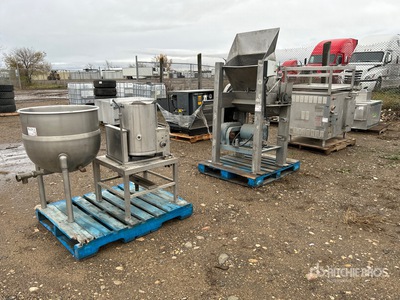 Quantity of Industrial kitchen supplies Varios, equipamiento de cocina