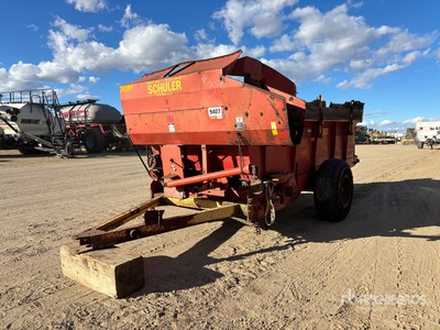 Schuler 260F 15 ft عربة الاعلاف