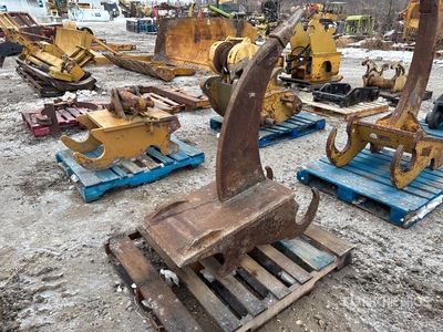 EFI 39 in Excavator Ripper - Fits Komatsu 138