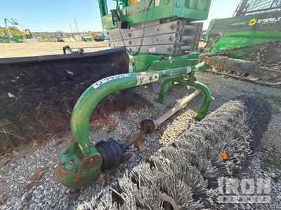 2016 John Deere PHD300 مرفق مثقاب ثلاثي النقاط