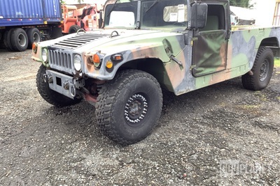 2000 AM General M1097A2 HMMWV 2 Door Soft Top w/Truck Body