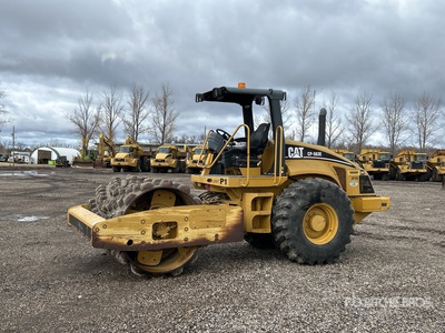 2006 Cat CP-563E Padfoot Drum Compactor