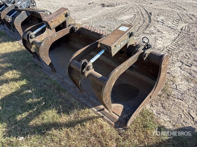 Bobcat 80 in Cazo con garfio para minicargadora