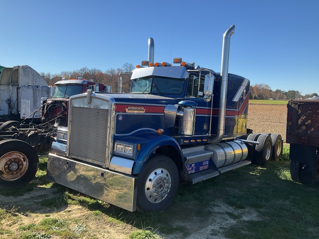 1985 Kenworth W900 6x4 T/A Sleeper Truck Tractor (Inoperable)