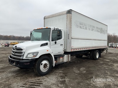 2020 Hino 268 Furgonetka