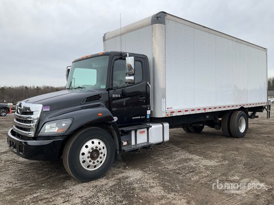 2020 Hino 338 4x2 Van Truck