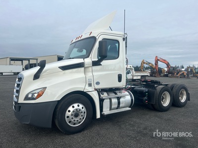 2019 Freightliner Cascadia 126 6x4 Day Cab Truck Tractor