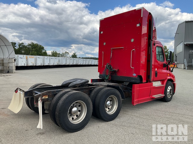 CAMIóN 2017 FREIGHTLINER