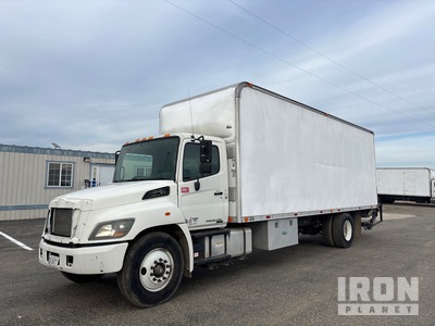 2015 Hino 268 4x2 Van Truck