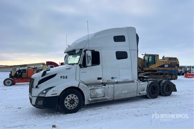 2023 Volvo VNL 6x4 Cabeza Tractora Cabina Dormitorio