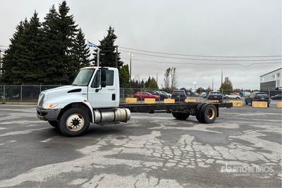 2010 International 4300M7 SBA 4x2 Fahrgestell