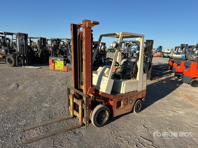 Nissan CPH01A15V 3000 lb Cushion Tire Forklift