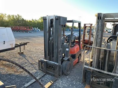 Toyota 42-6FGCU25 3200 lb Cushion Tire Forklift