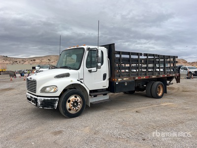 2006 Freightliner M2 106 4x2 Flatbed Truck