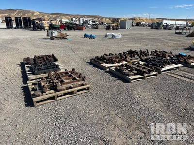 Quantity of (9) Pallets of Vermeer 48 in 40 lb Bit mounts , some new some used Accesorio placa de montaje - Fits Trencher