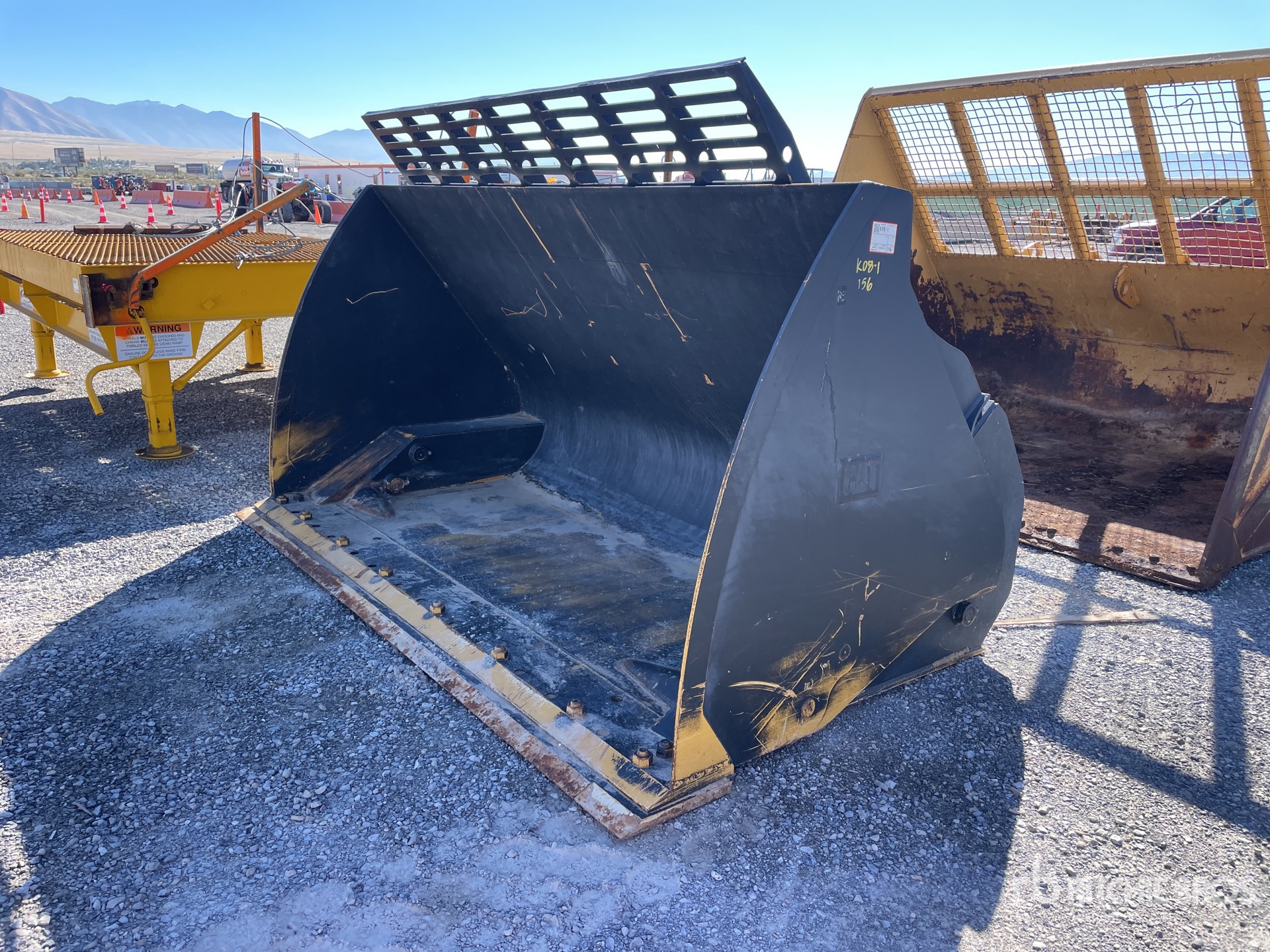 2013 Cat 120 in 6.5 cyd High-Tip ホイールローダー用バケット