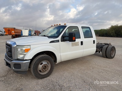 2015 Ford F-350 XL 4x2 Cab and Chassis