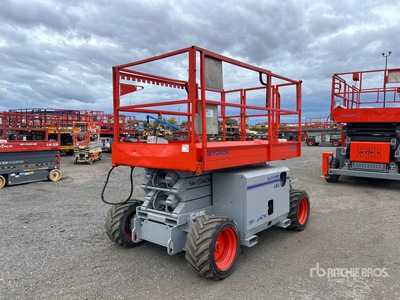 2007 Skyjack SJ6826 RT 4x4 Dual Fuel Piattaforma aerea verticale