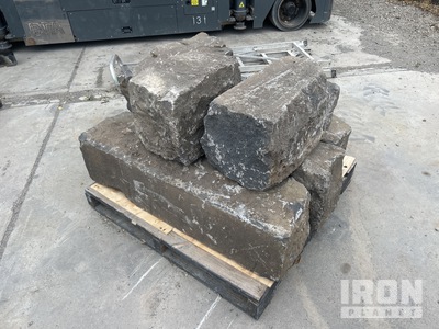 Quantity of Bluestone Blocks