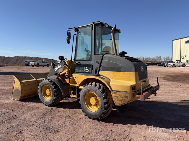 CARGADOR FRONTAL 2013 JOHN DEERE 244J