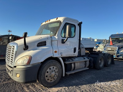 2012 Freightliner Cascadia 113 6x4 T/A Day Cab Truck Tractor