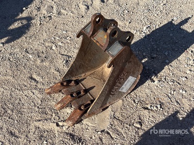 Volvo 12 in Digging Mini Excavator Bucket