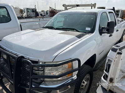 2013 Chevrolet Silverado 2500 HD 4x2 Crew Cab Pickup (Inoperable)