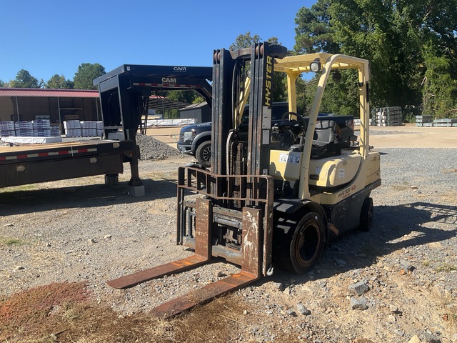 2005 Hyster H60FT Pneumatic Tire Forklift (Inoperable) 2005 Hyster H60FT Pneumatic Tire Forklift (Inoperable)