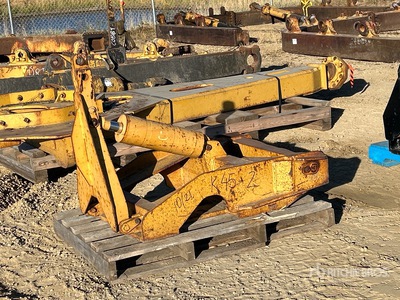 Balderson Front Lift Group - Fits Cat/Volvo