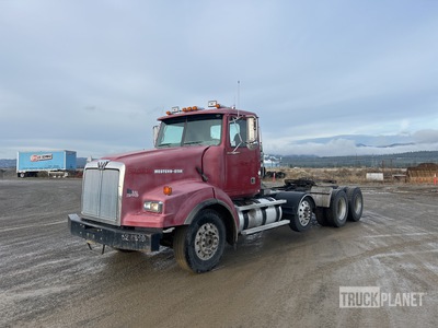 2007 Western Star 4900SA 6x4 T/A Sleeper Truck Tractor