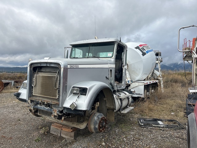 2005 Freightliner FLD 120 8x4 Mixer Truck (Inoperable)