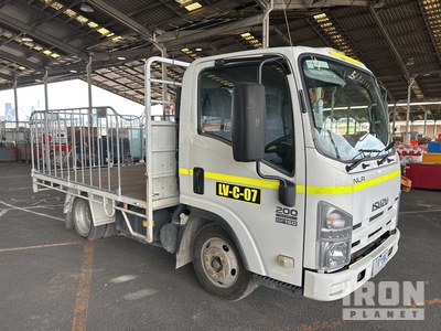 2010 Isuzu NLR 4x2 Camión Caja Abierta