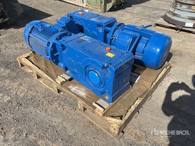 Quantity of (2) 2018 Rossi MR C21 200 U02A Gearbox (Unused)