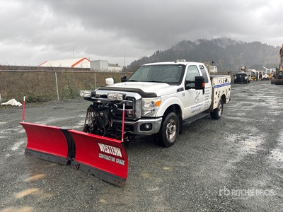 2011 Ford F-250 XLT 4x4 Extended Cab شاحنة كشط الثلج