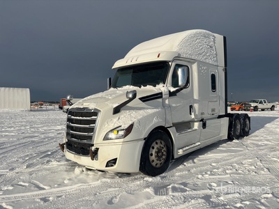 2019 Freightliner Cascadia 126 6x4 T/A Sleeper Truck Tractor