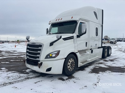 2019 Freightliner Cascadia 126 6x4 T/A Sleeper Truck Tractor